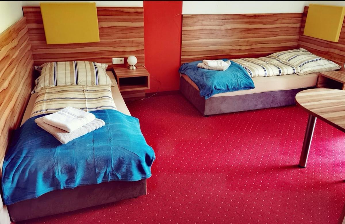 Hotel Exakt Holding Tulln An Der Donau Exterior foto